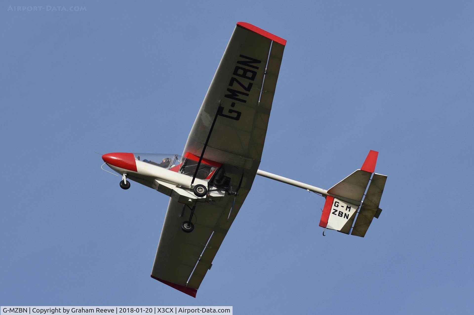 G-MZBN, 1987 CFM Shadow Series DD C/N BMAA/HB/073, Departing from Northrepps.