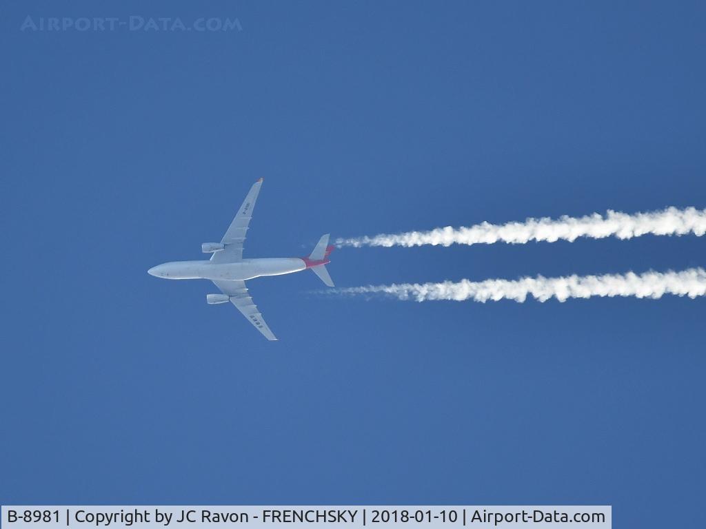 B-8981, 2017 Airbus A330-243 C/N 1775, overflying Bordeaux city, level 340, CBJ460 Madrid / Beijing-Capital