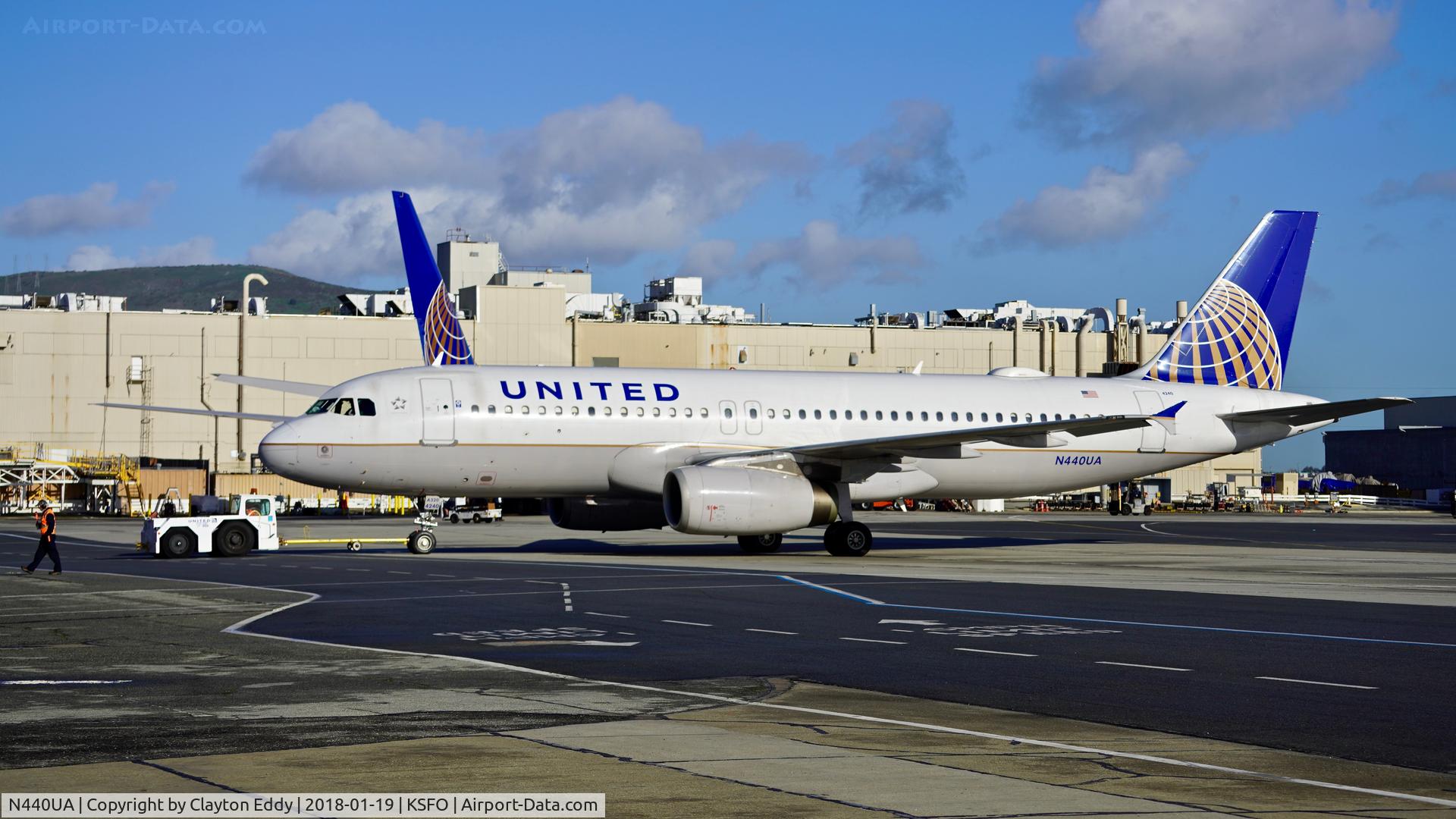 N440UA, 1997 Airbus A320-232 C/N 702, SFO 2018.