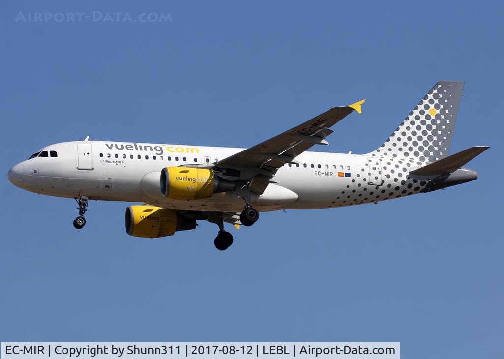 EC-MIR, 2008 Airbus A319-111 C/N 3377, Landing rwy 25R