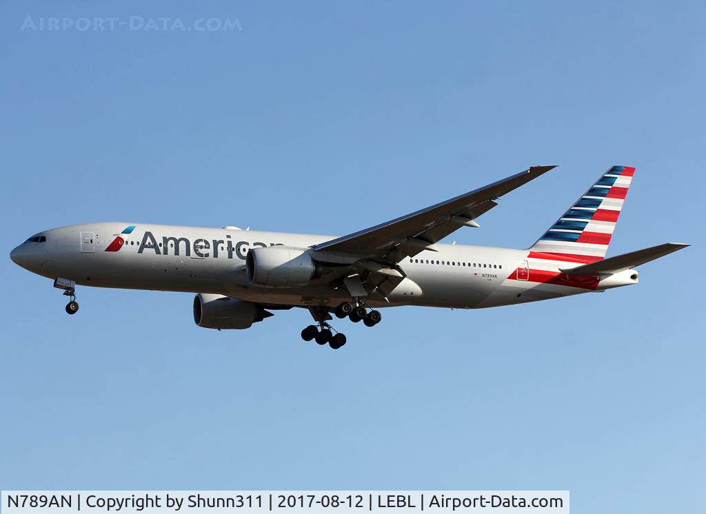 N789AN, 2000 Boeing 777-223 C/N 30252, Landing rwy 25R