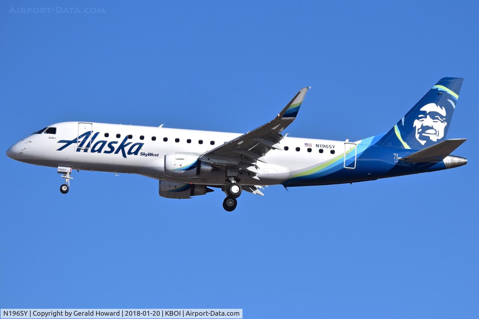 N196SY, 2018 Embraer 175LR (ERJ-170-200LR) C/N 17000706, On final for RWY 28L. Delivered to Skywest Airlines on 1-18-18. Flown to their maintenance facility at BOI before putting into service.
