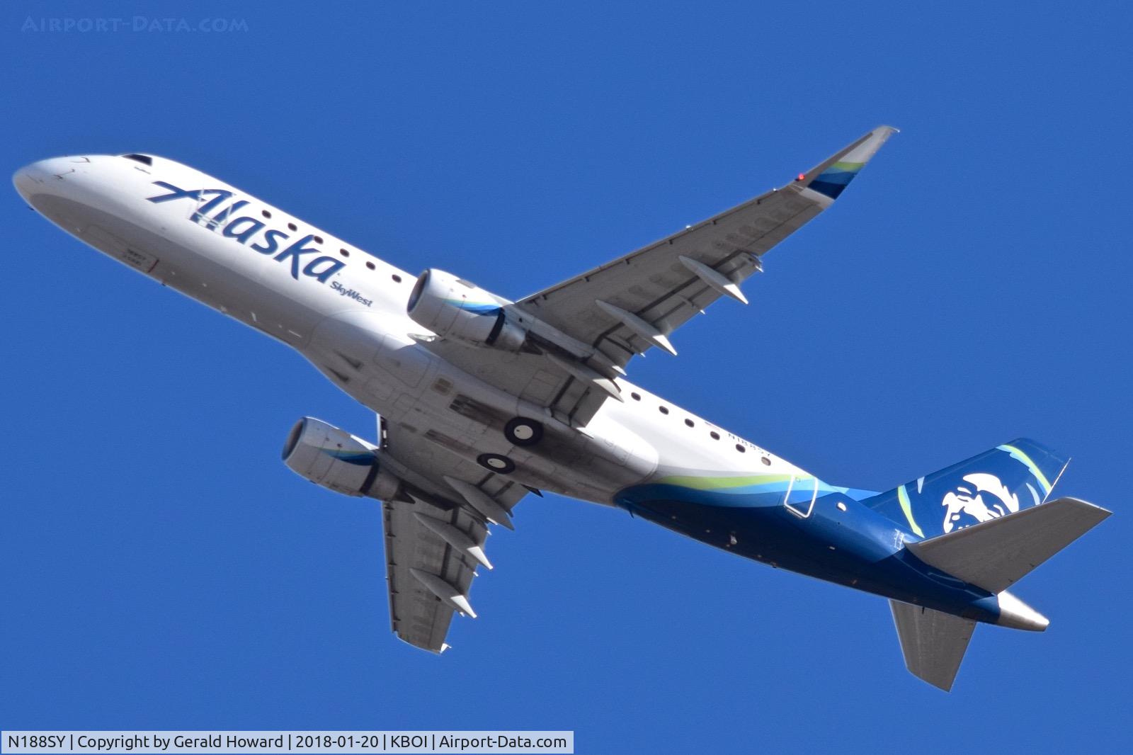 N188SY, 2016 Embraer 175LR (ERJ-170-200LR) C/N 17000628, Take off from RWY 28R.