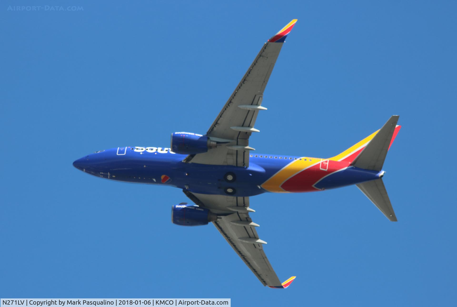 N271LV, 1998 Boeing 737-705 C/N 29090, Boeing 737-700