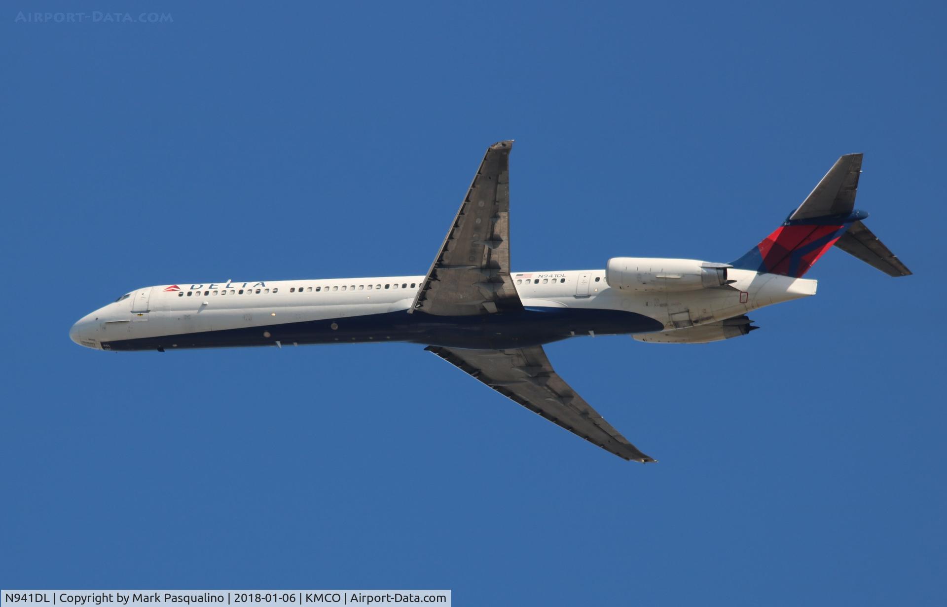 N941DL, 1989 McDonnell Douglas MD-88 C/N 49814, MD-88