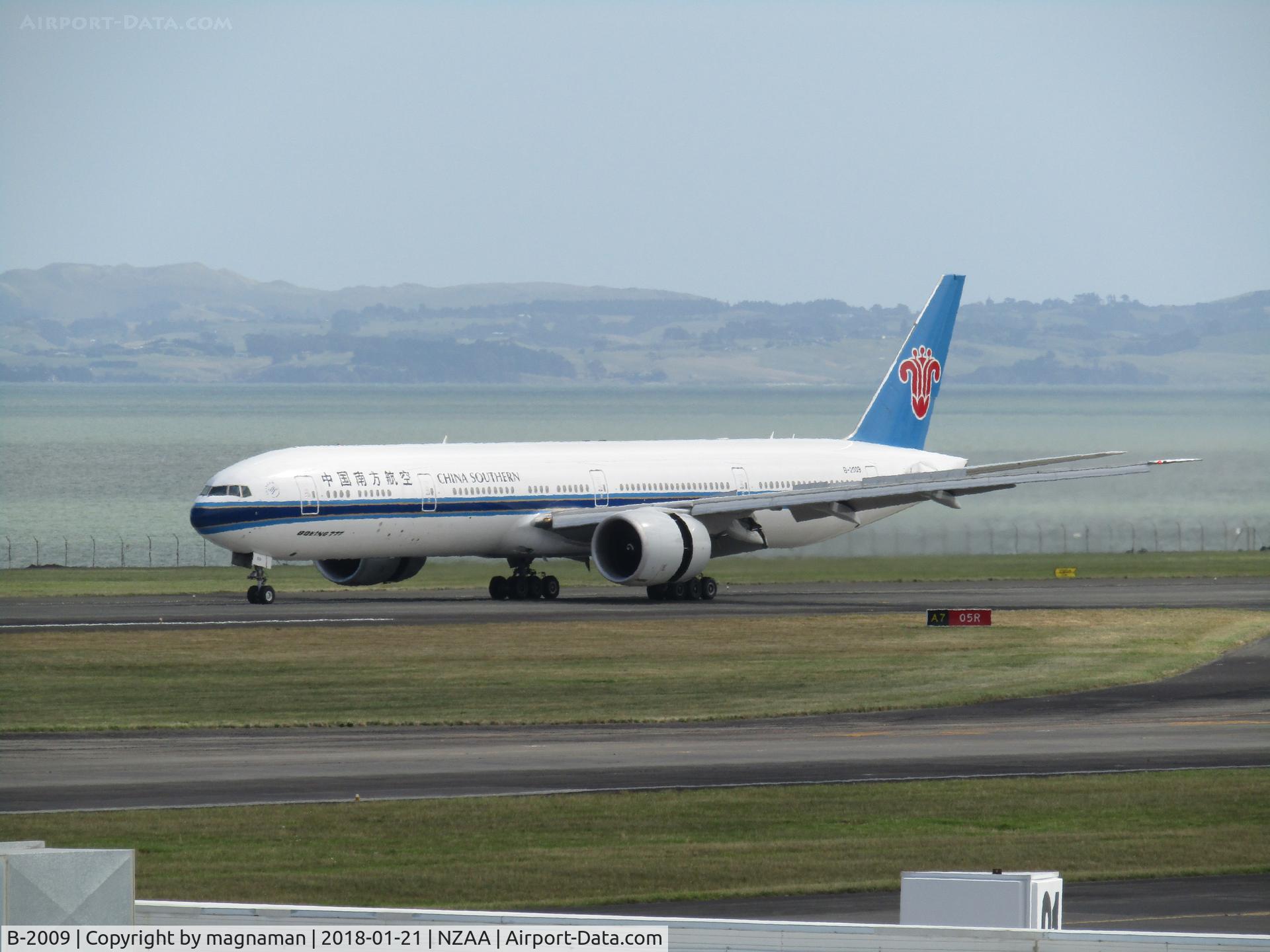 B-2009, 2014 Boeing 777-31B/ER C/N 43223, air brakes