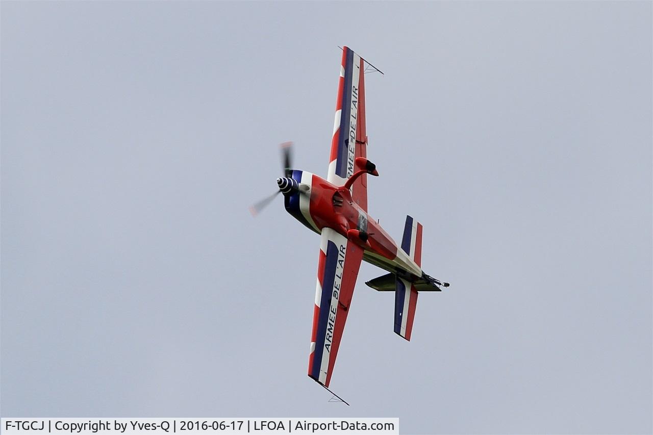 F-TGCJ, Extra EA-330SC C/N 05, Extra 330SC, French Air Force aerobatic team, On display, Avord Air Base 702 (LFOA) Open day 2016