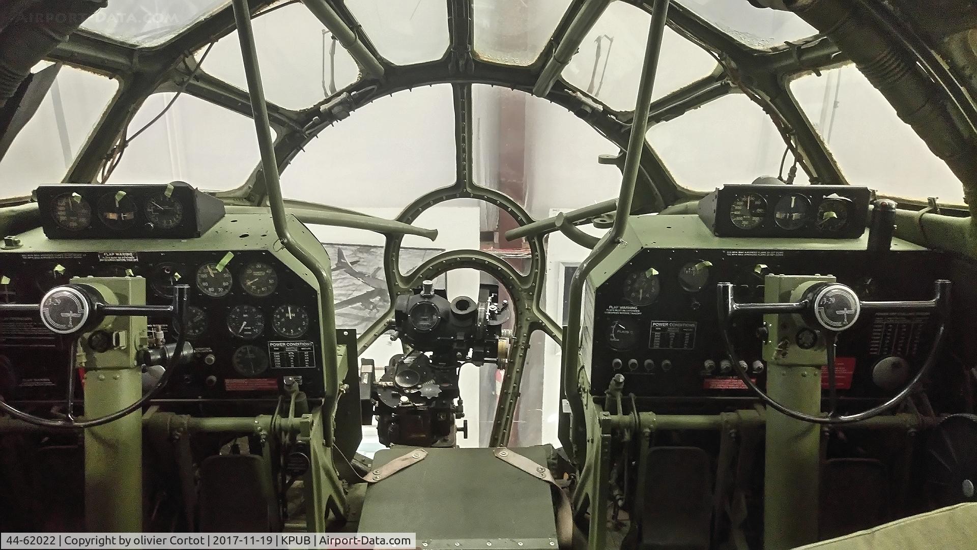 44-62022, Boeing B-29 Superfortess C/N 11499, cockpit view