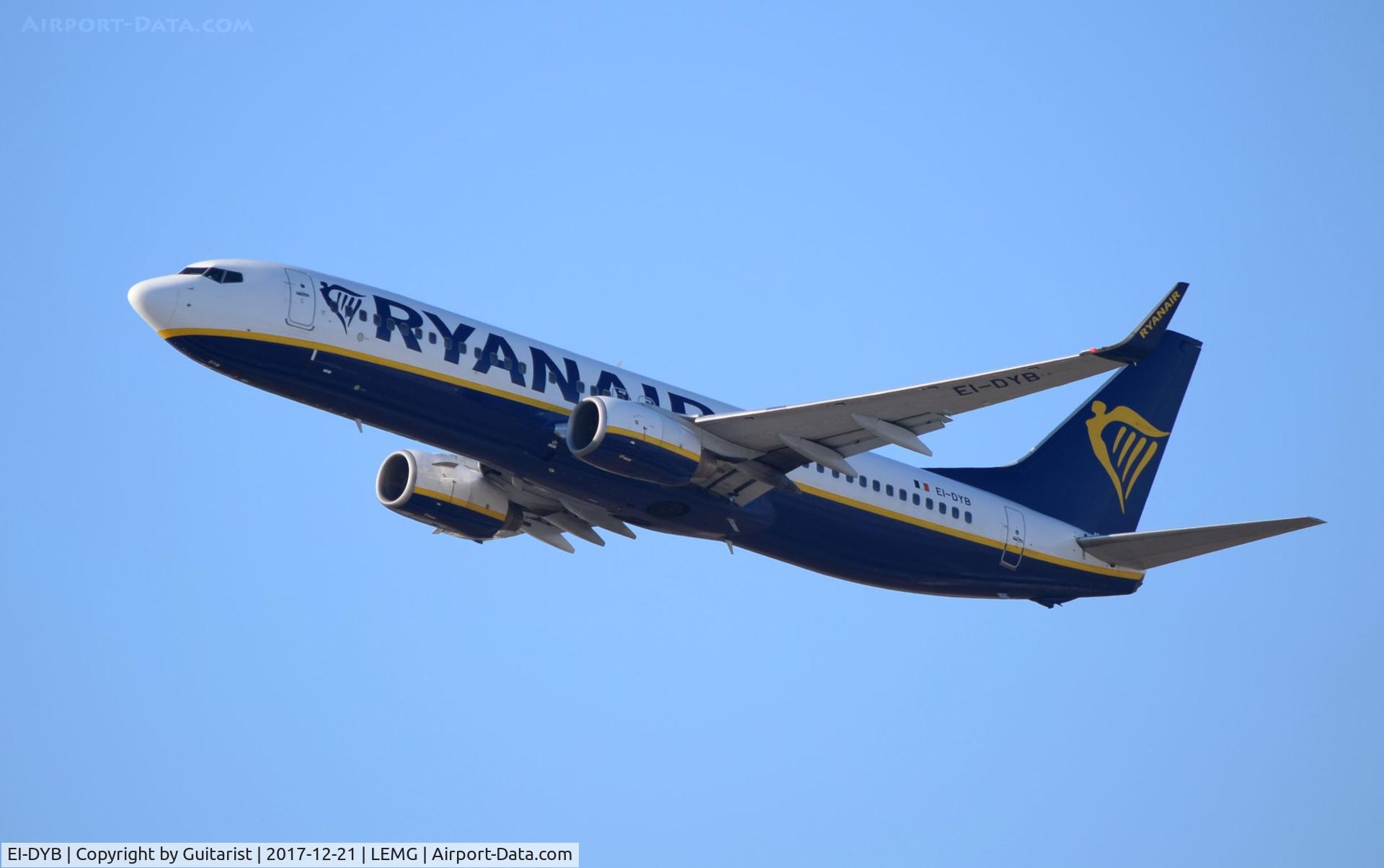 EI-DYB, 2008 Boeing 737-8AS C/N 33633, At Malaga