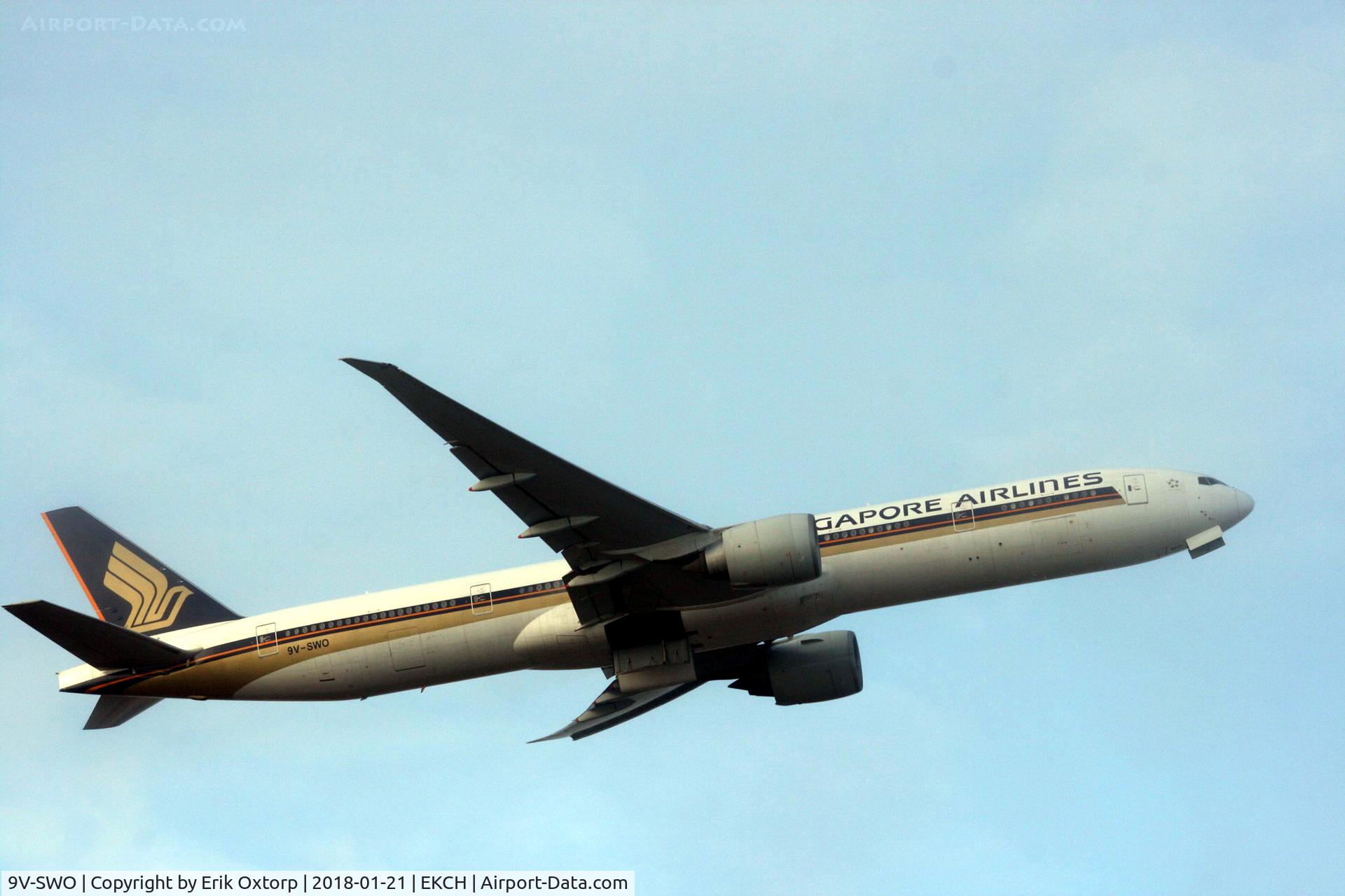 9V-SWO, 2008 Boeing 777-312/ER C/N 34580, 9V-SVO taking off rw 04R