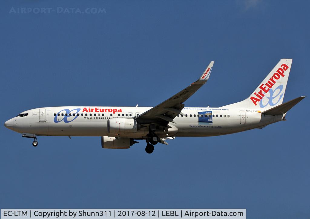 EC-LTM, 2012 Boeing 737-85P C/N 36591, Landing rwy 25R with additional 'Visa' patch