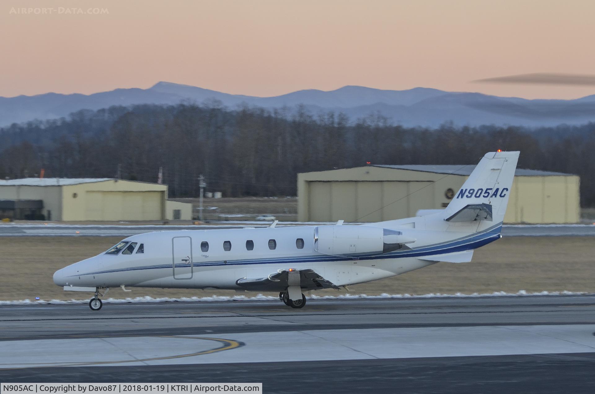N905AC, Cessna 560XL Citation Excel C/N 560-5196, Taxing out for take off from Tri-Cities Airport (KTRI) in Blountville, TN.