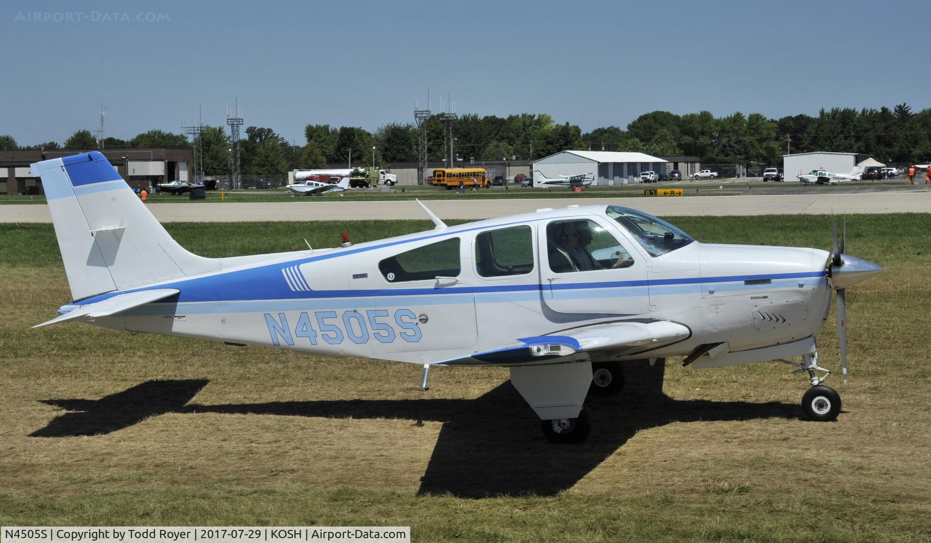 N4505S, 1975 Beech F33A Bonanza C/N CE-596, Airventure 2017