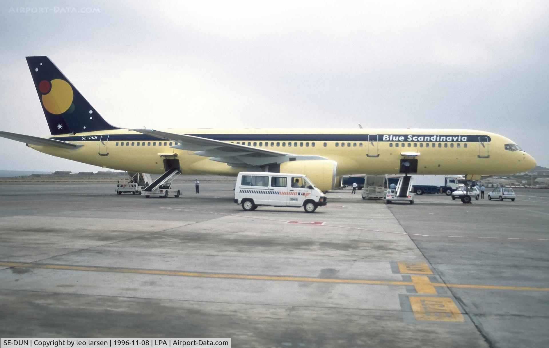 SE-DUN, 1986 Boeing 757-225 C/N 22612, Las Palmas 8.11.1996