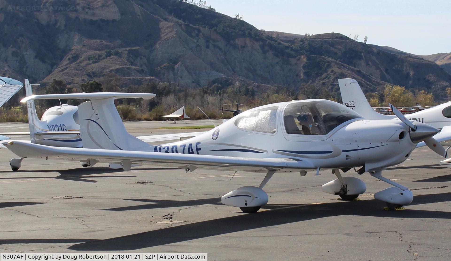 N307AF, Diamond DA-40 Diamond Star C/N 40.1055, 2009 Diamond Aircraft Inds. DA-40 DIAMOND STAR, Lycoming IO-360-M1A+ 180 Hp, on transient ramp