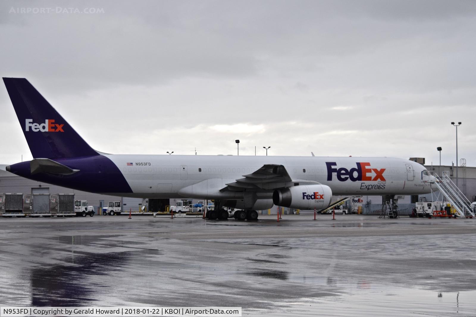 N953FD, 1997 Boeing 757-236 C/N 28667, Parked on the Fed Ex ramp.