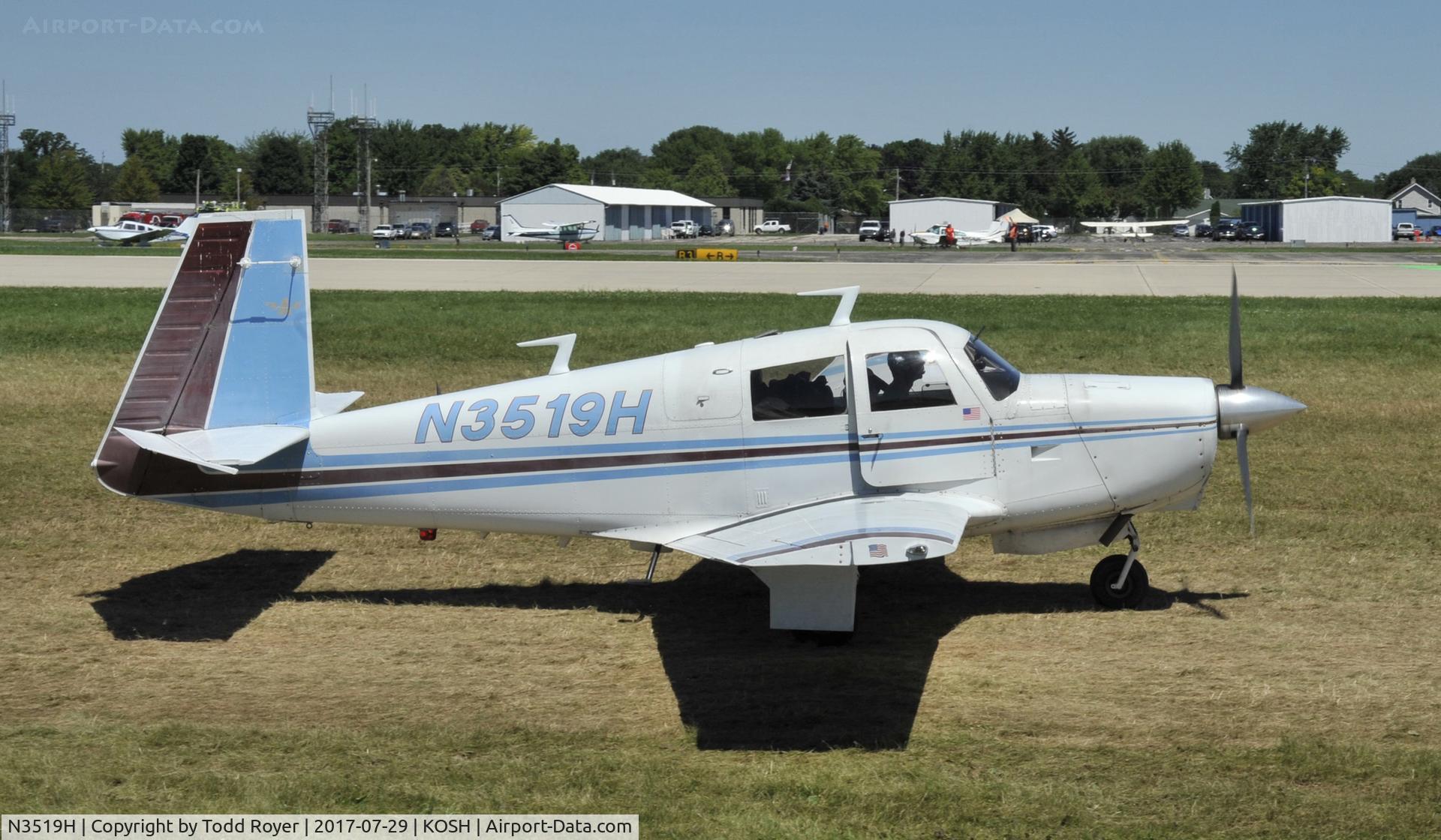 N3519H, 1976 Mooney M20C Ranger C/N 20-1220, Airventure 2017