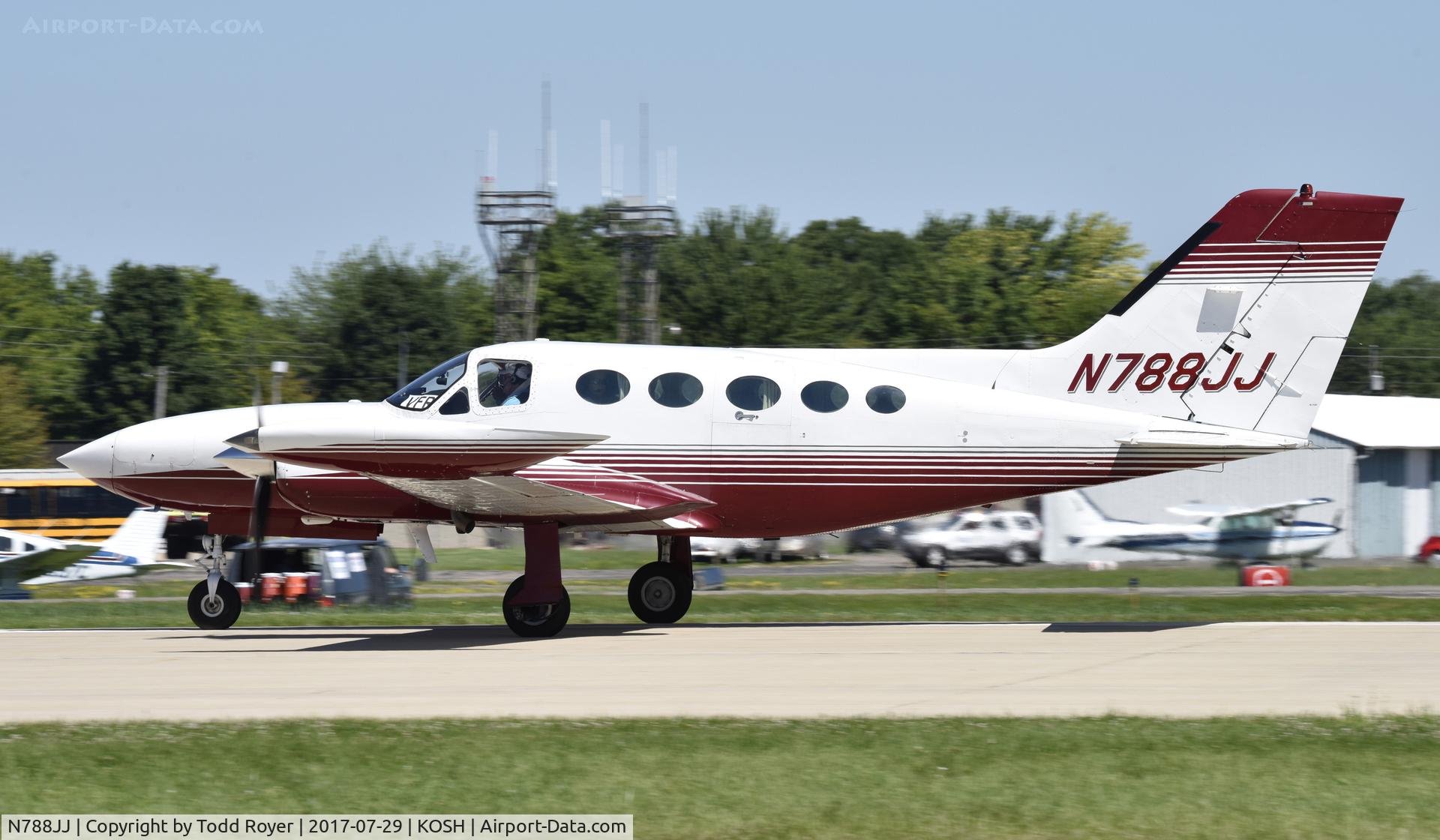 N788JJ, 1975 Cessna 421B Golden Eagle Golden Eagle C/N 421B-0851, Airventure 2017