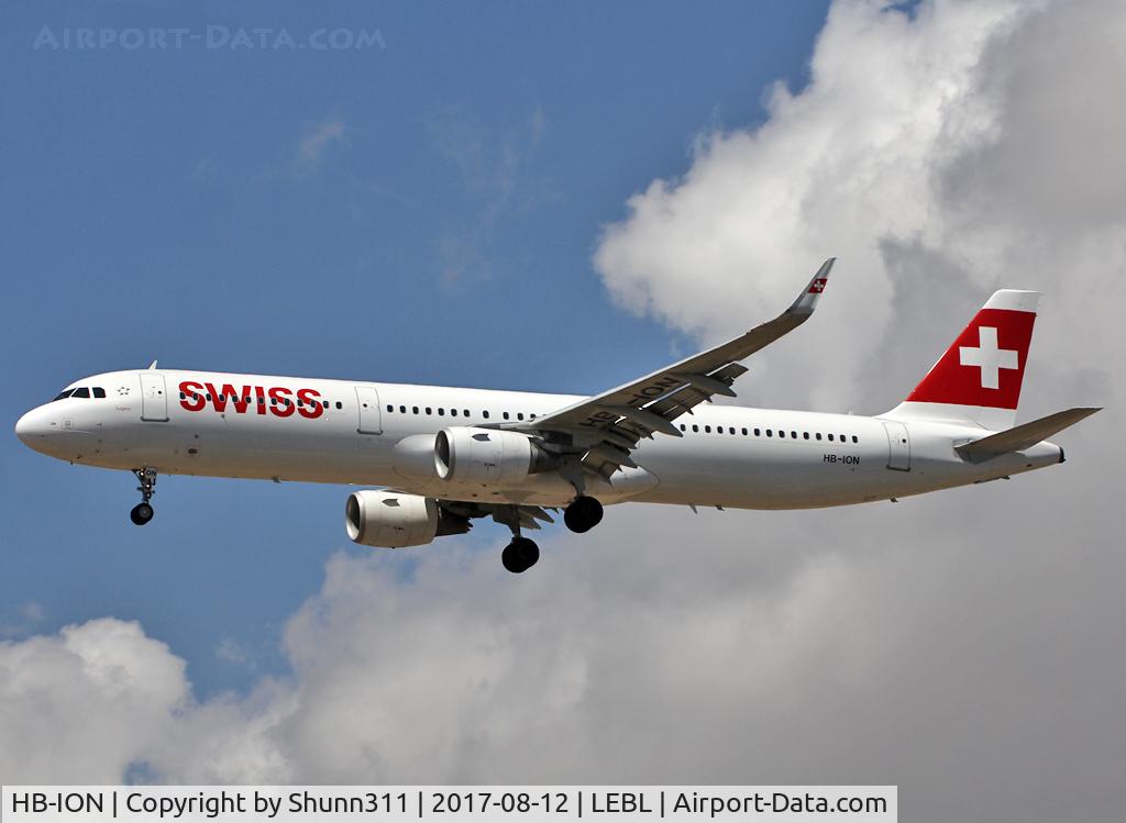 HB-ION, 2013 Airbus A321-212 C/N 5567, Landing rwy 25R with fitted sharklets