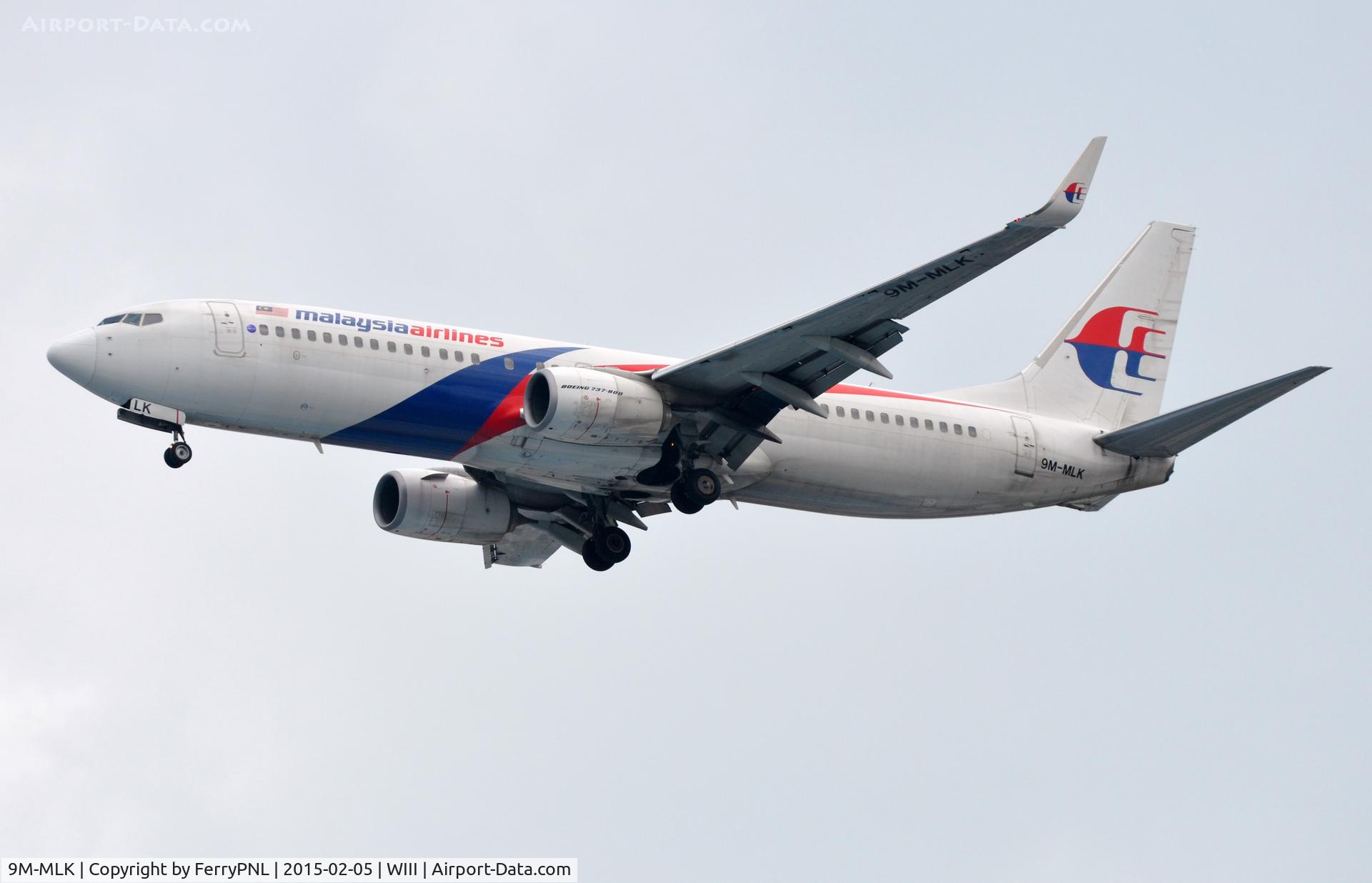 9M-MLK, 2011 Boeing 737-8FZ C/N 39321, MH B738 on short finals.