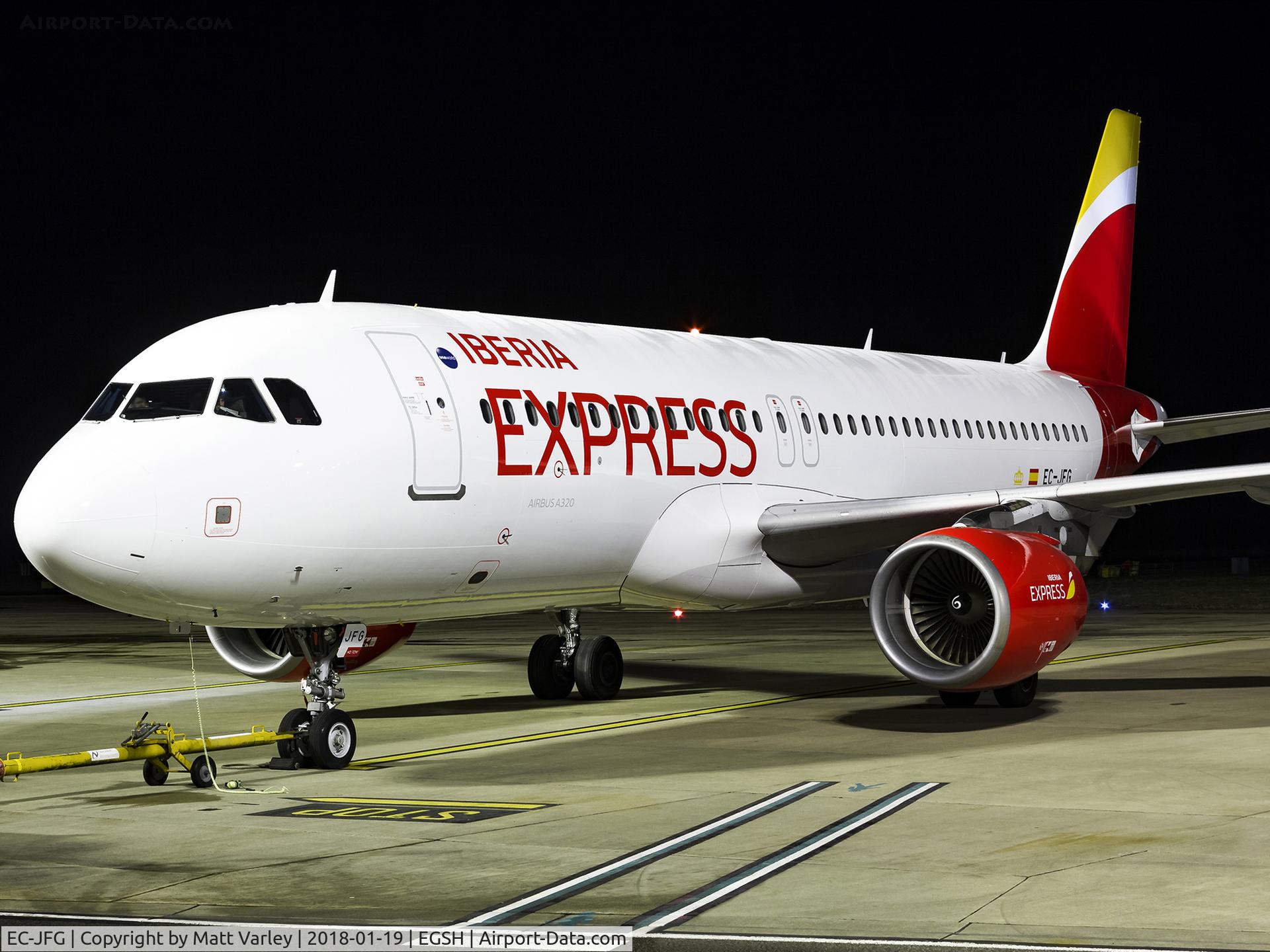 EC-JFG, 2004 Airbus A320-214 C/N 2143, Sat on stand
