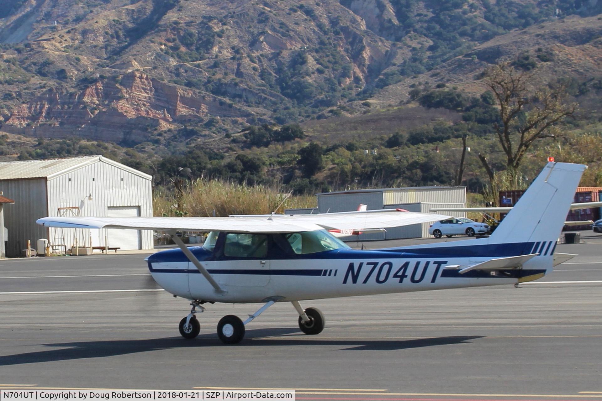 N704UT, 1976 Cessna 150M C/N 15078891, 1976 Cessna 150M, Continental O-200 100 Hp, taxi to Rwy 22