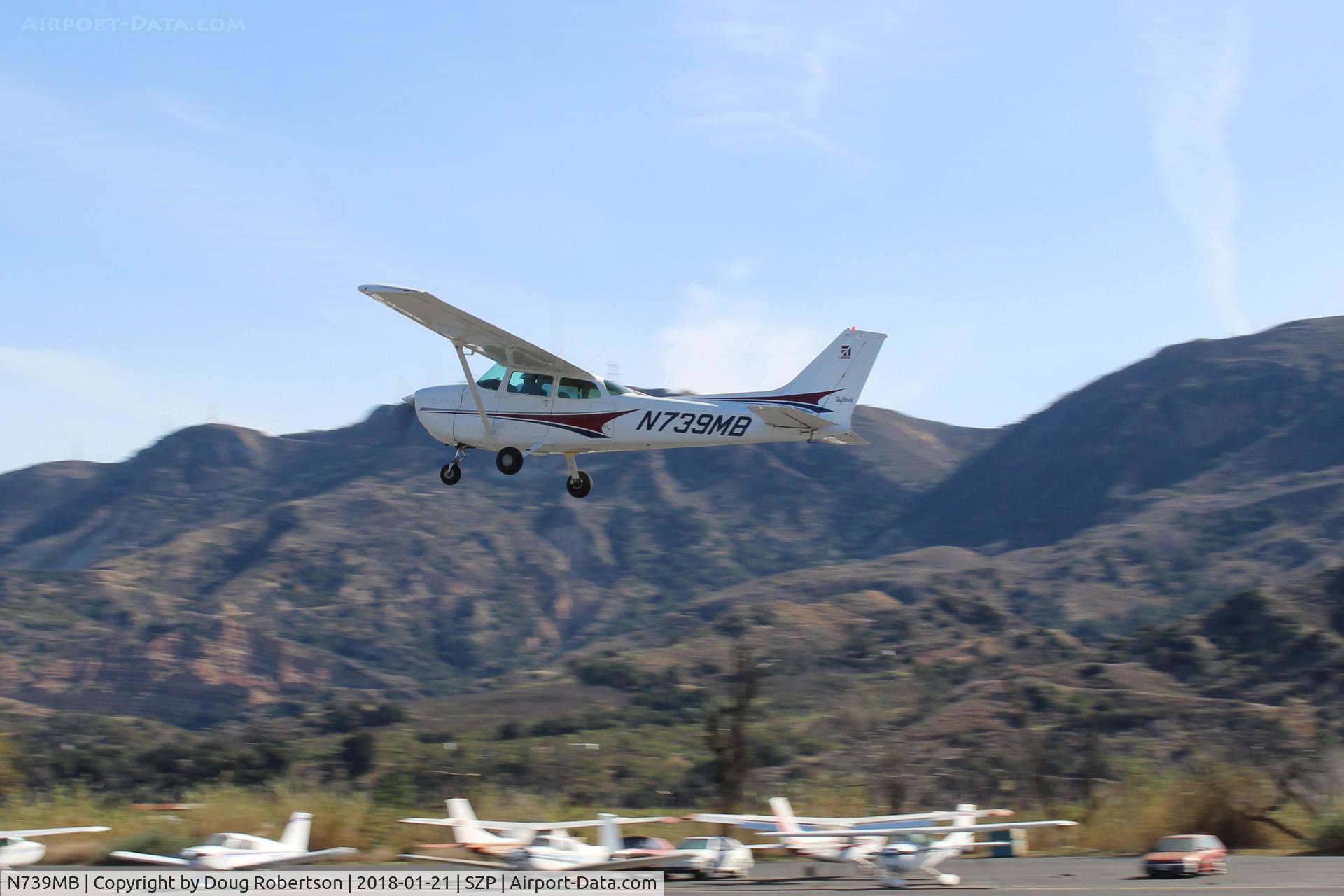 N739MB, 1978 Cessna 172N C/N 17270641, 1978 Cessna 172N SKYHAWK, Lycoming O-320-H2AD 160 Hp, takeoff climb Rwy 04