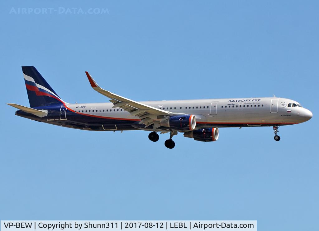 VP-BEW, 2016 Airbus A321-211 C/N 7072, Landing rwy 25R