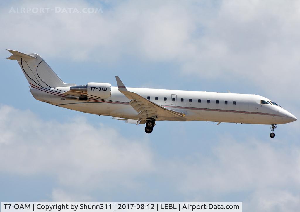 T7-OAM, 2008 Canadair CRJ-200 (CL-600-2B19) C/N 8084, Landing rwy 25R