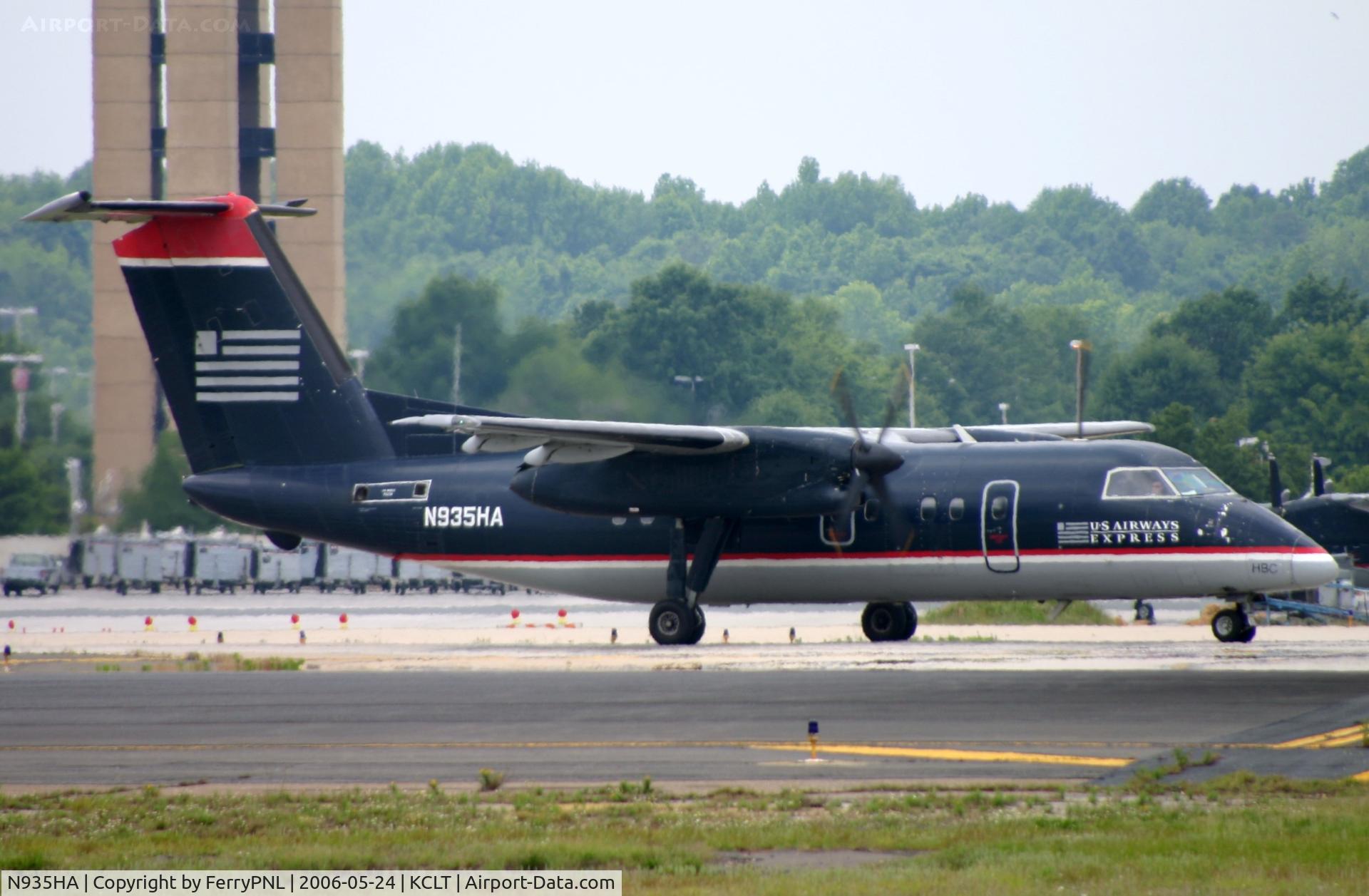 N935HA, De Havilland Canada DHC-8-102 Dash 8 C/N 142, US Express DHC8-100