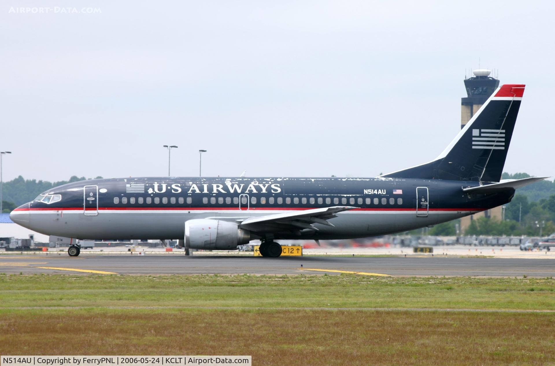 N514AU, 1987 Boeing 737-3B7 C/N 23700, US B733 cleared for take-off.