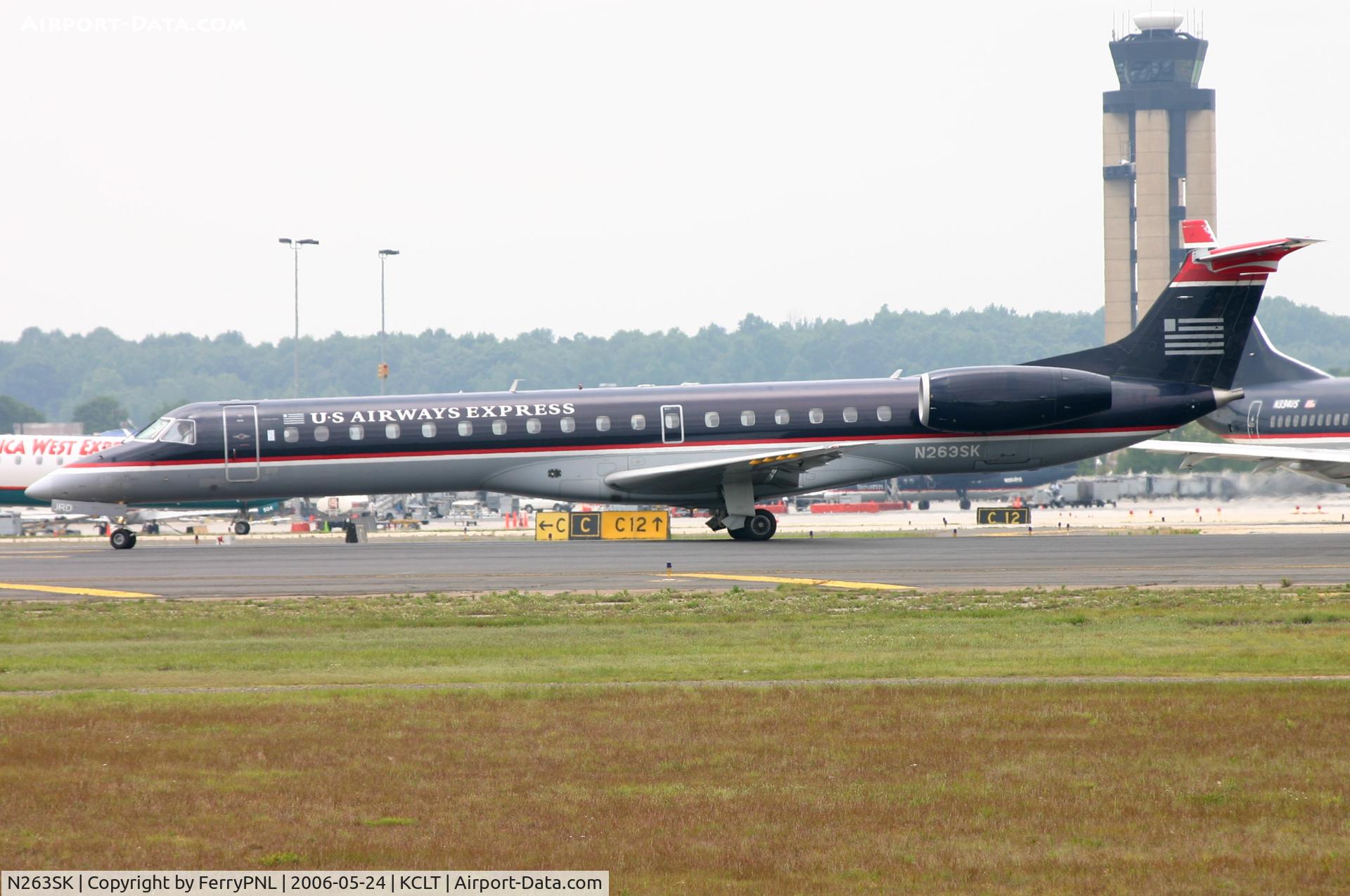 N263SK, 1999 Embraer ERJ-145LR (EMB-145LR) C/N 145199, Express ERJ145 departing CLT