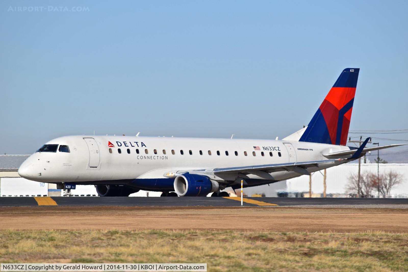 N633CZ, 2008 Embraer 175LR (ERJ-170-200LR) C/N 17000245, Turning onto RWY 28R from Alpha.