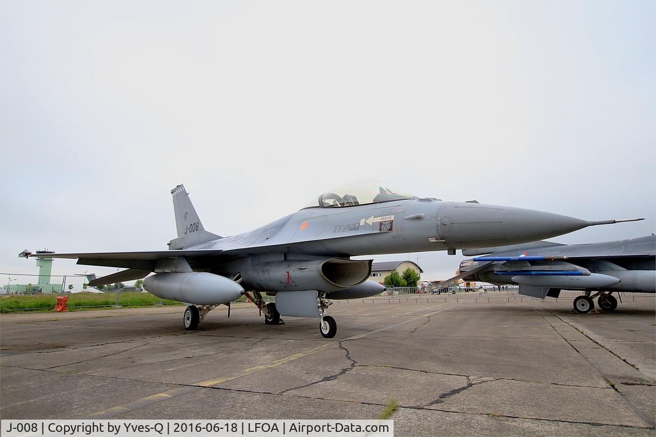J-008, General Dynamics F-16AM Fighting Falcon C/N 6D-164, Netherlands Air Force Fokker F-16AM Fighting Falcon, Static display, Avord Air Base 702 (LFOA) Open day 2016