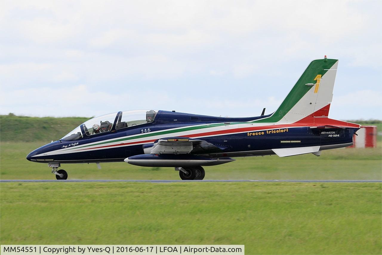 MM54551, Aermacchi MB-339PAN C/N 6772/167/AD018, Italian Air Force Aermacchi MB-339PAN, Leader of Frecce Tricolori Aerobatic Team 2016, Landing rwy 24, Avord Air Base 702 (LFOA) Open day 2016