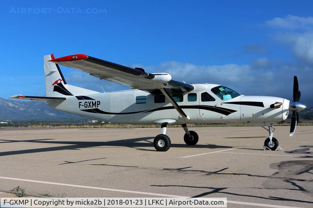 F-GXMP, 1989 Cessna 208B Grand Caravan C/N 208B-0173, Parked
