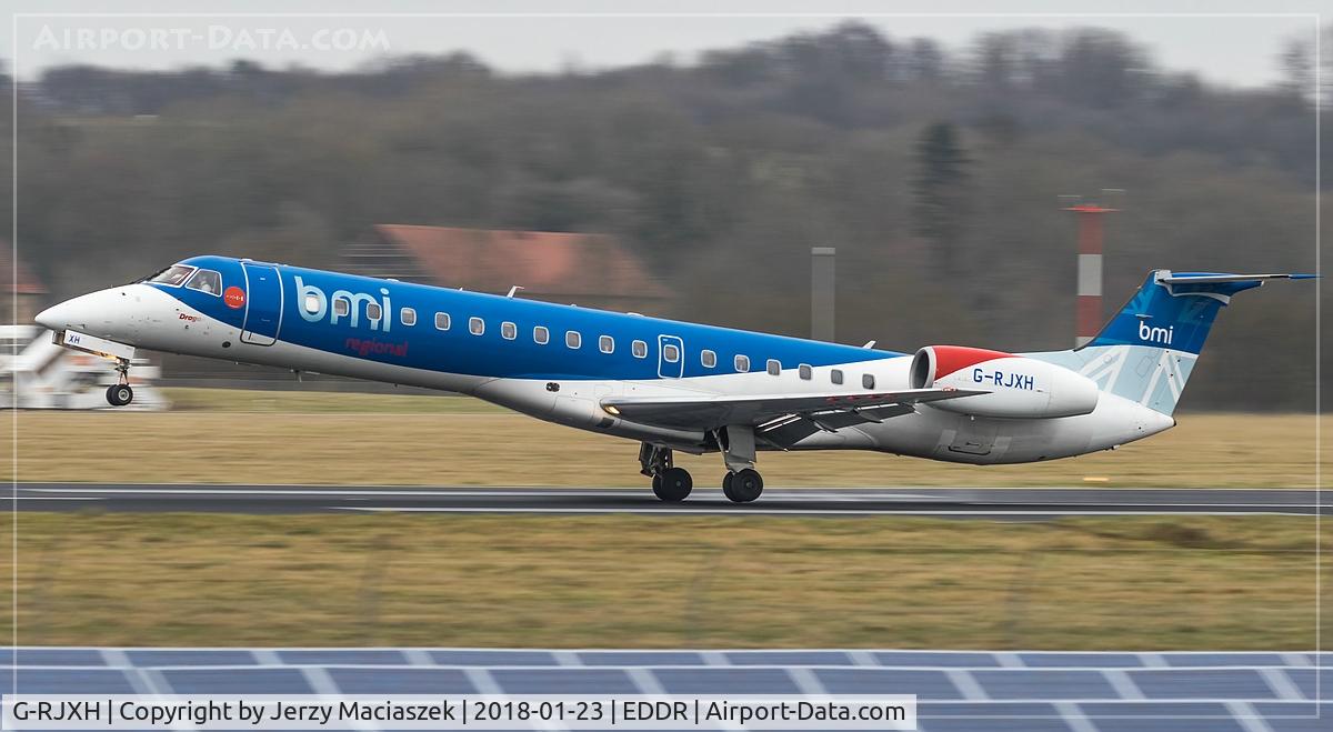 G-RJXH, 2001 Embraer EMB-145EP (ERJ-145EP) C/N 145442, Embraer EMB-145EP