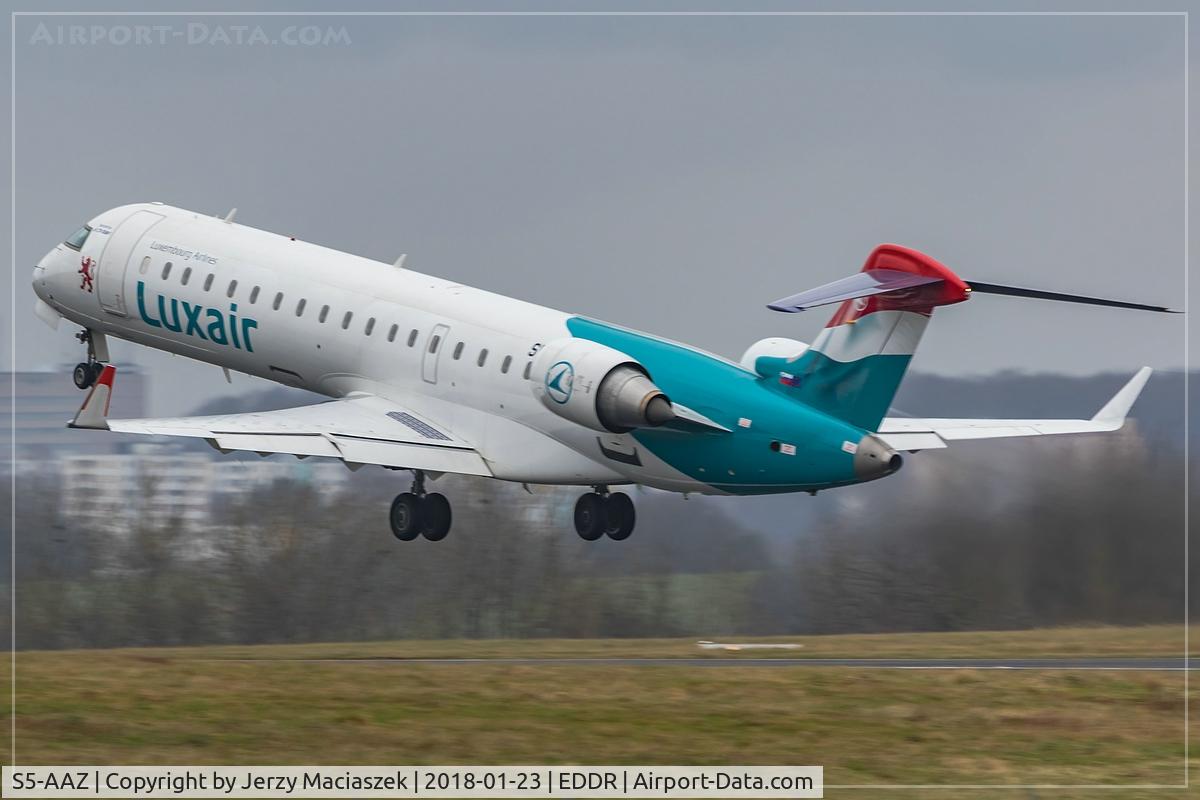 S5-AAZ, 2001 Canadair CRJ-700 (CL-600-2C10) Regional Jet C/N 10014, Canadair CRJ-700