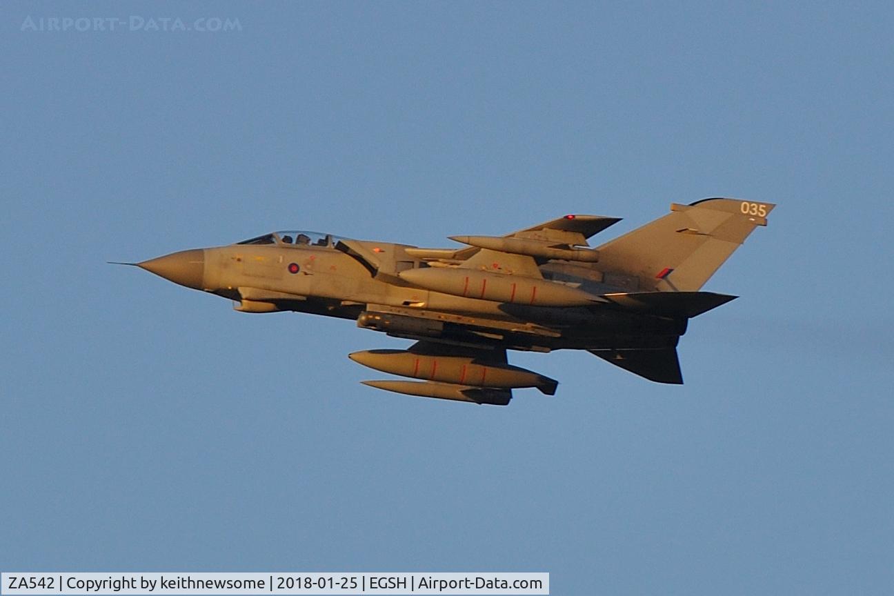 ZA542, 1981 Panavia Tornado GR.4 C/N 050/BS012/3026, Voodoo 2 leaving Norwich in setting sun.