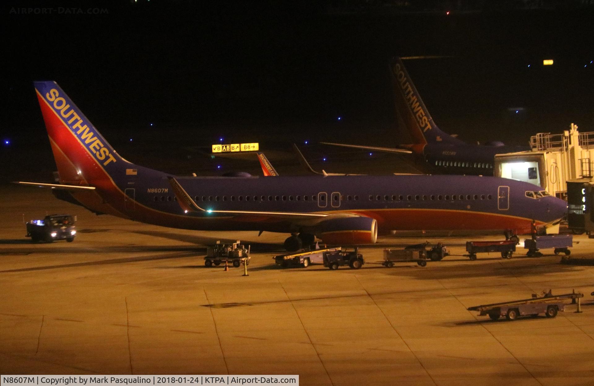 N8607M, 2013 Boeing 737-8H4 C/N 36634, Boeing 737-800