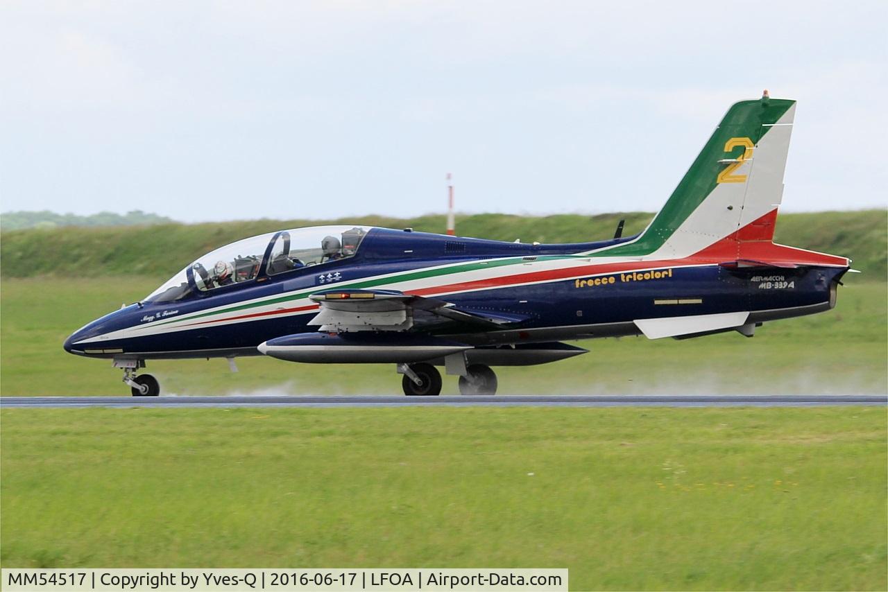 MM54517, Aermacchi MB-339A C/N 6745/140/AA065, Italian Air Force Aermacchi MB-339PAN, N°2 of Frecce Tricolori Aerobatic Team 2016, Landing rwy 24, Avord Air Base 702 (LFOA) Open day 2016