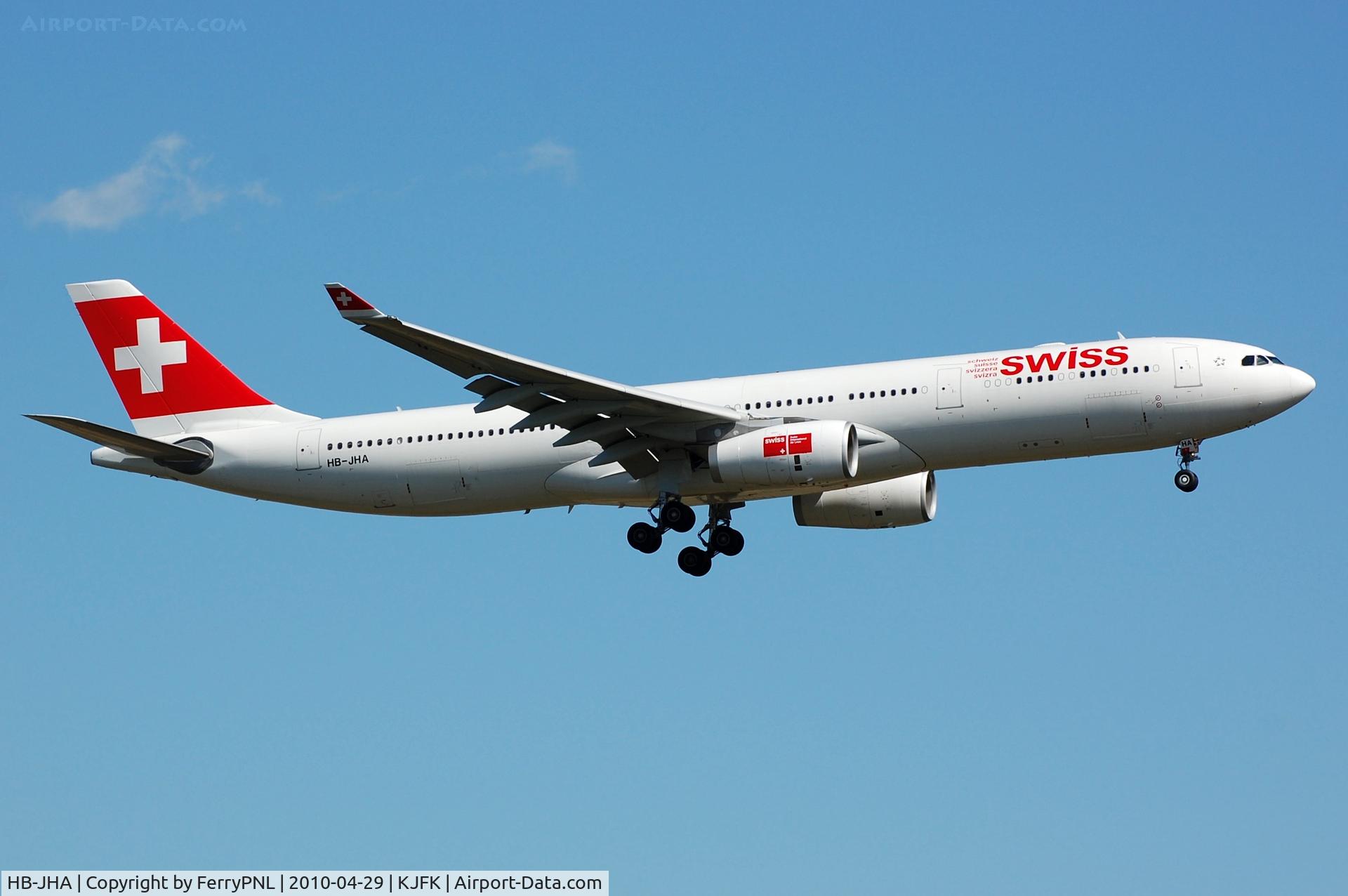 HB-JHA, 2009 Airbus A330-343 C/N 1000, Swiss A333 arrival in JFK