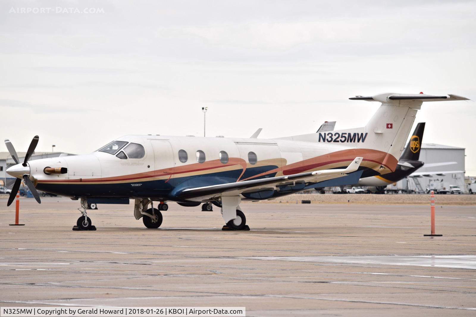N325MW, 2000 Pilatus PC-12/45 C/N 325, Parked on the south GA ramp.