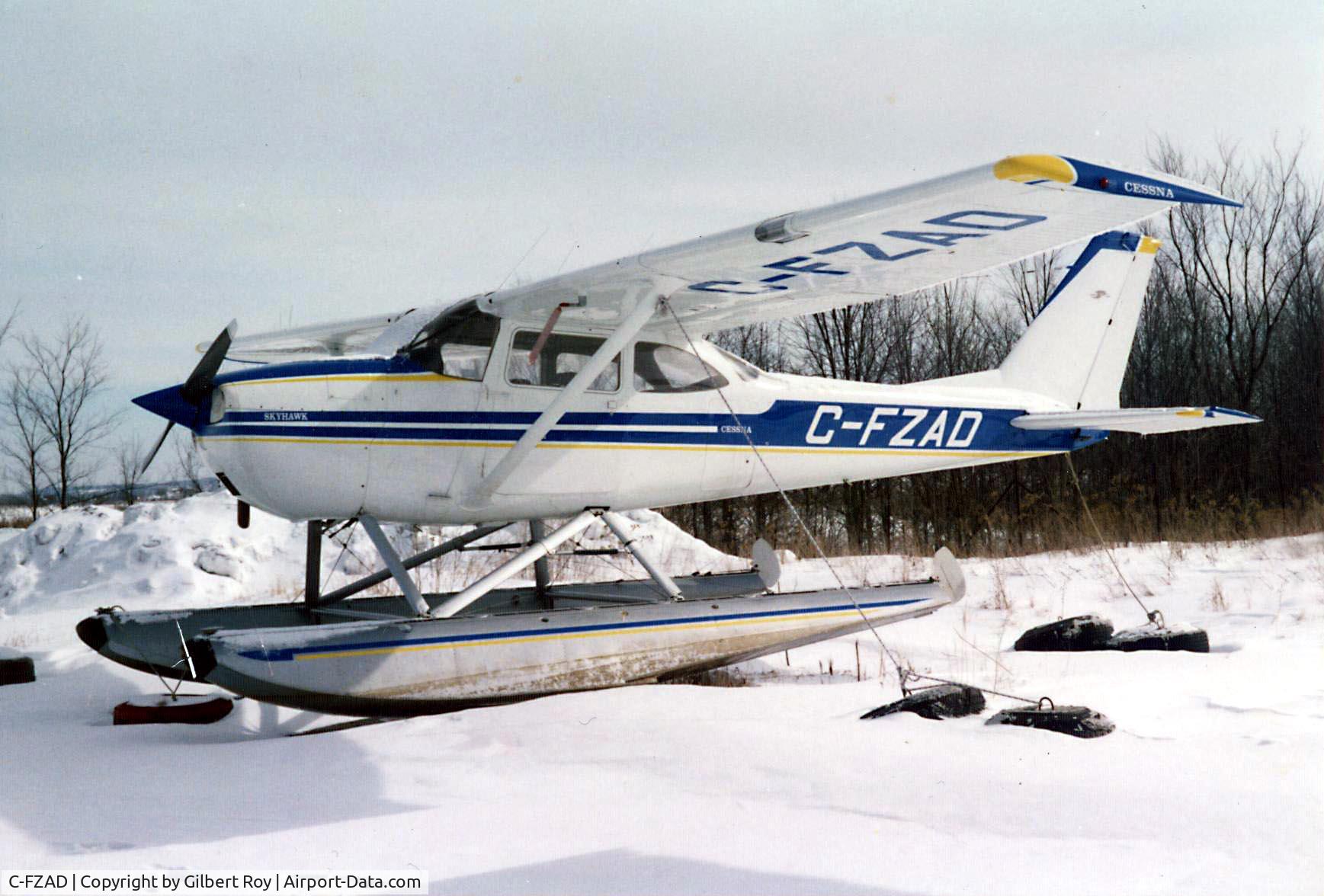 C-FZAD, 1968 Cessna 172I C/N 17256696, C-FZAD Parked for winter 1996 at CYND, Gatineau QC.