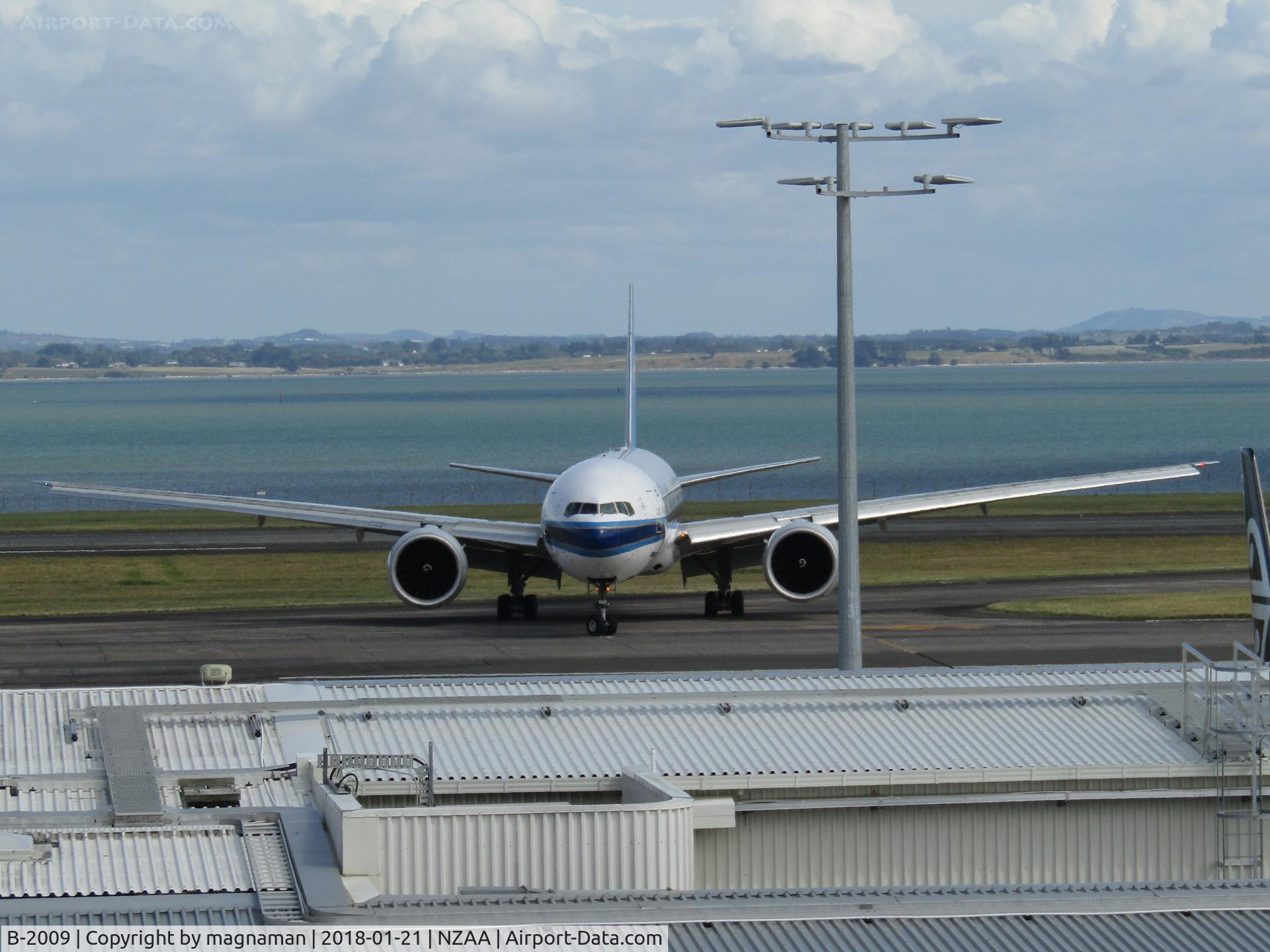 B-2009, 2014 Boeing 777-31B/ER C/N 43223, wish this was a HP Herald