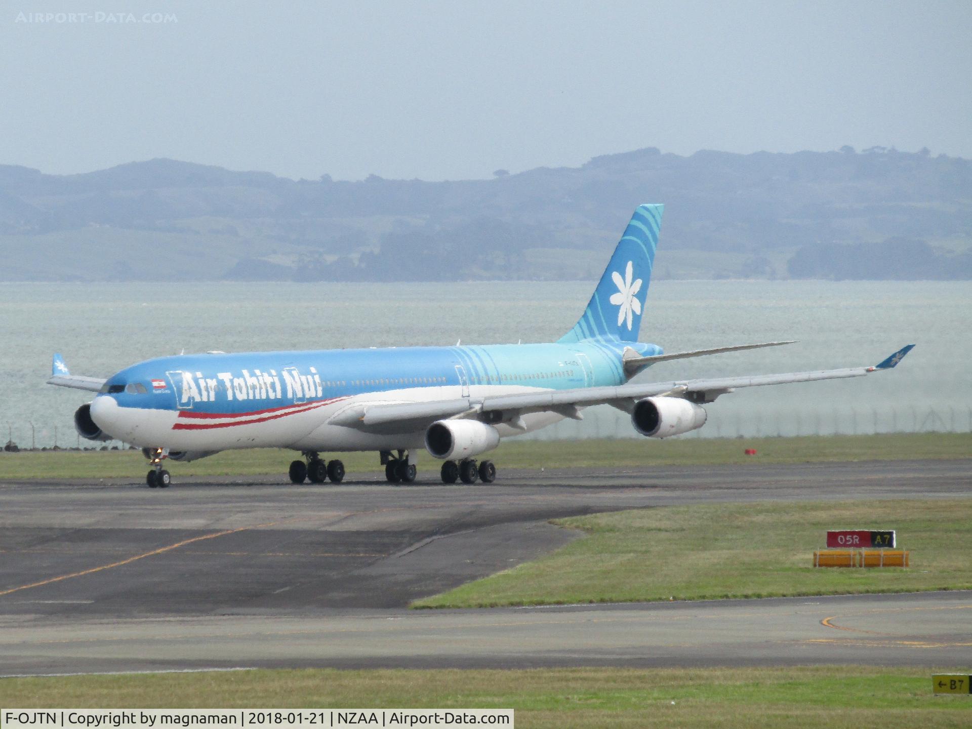 F-OJTN, 2001 Airbus A340-313 C/N 395, lining up