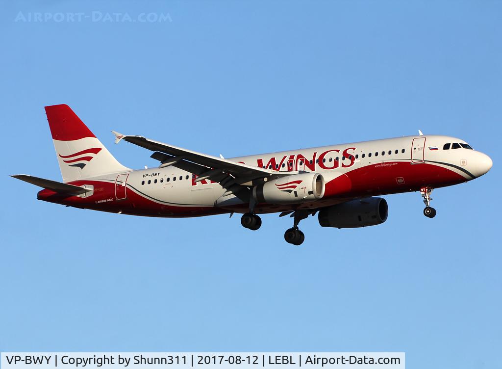 VP-BWY, 2004 Airbus A320-232 C/N 2193, Landing rwy 25R