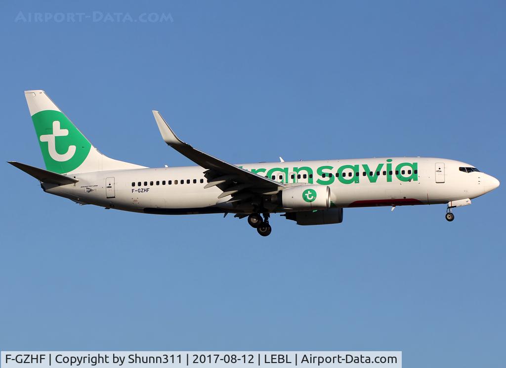 F-GZHF, 2009 Boeing 737-8K2 C/N 29677, Landing rwy 25R in new c/s