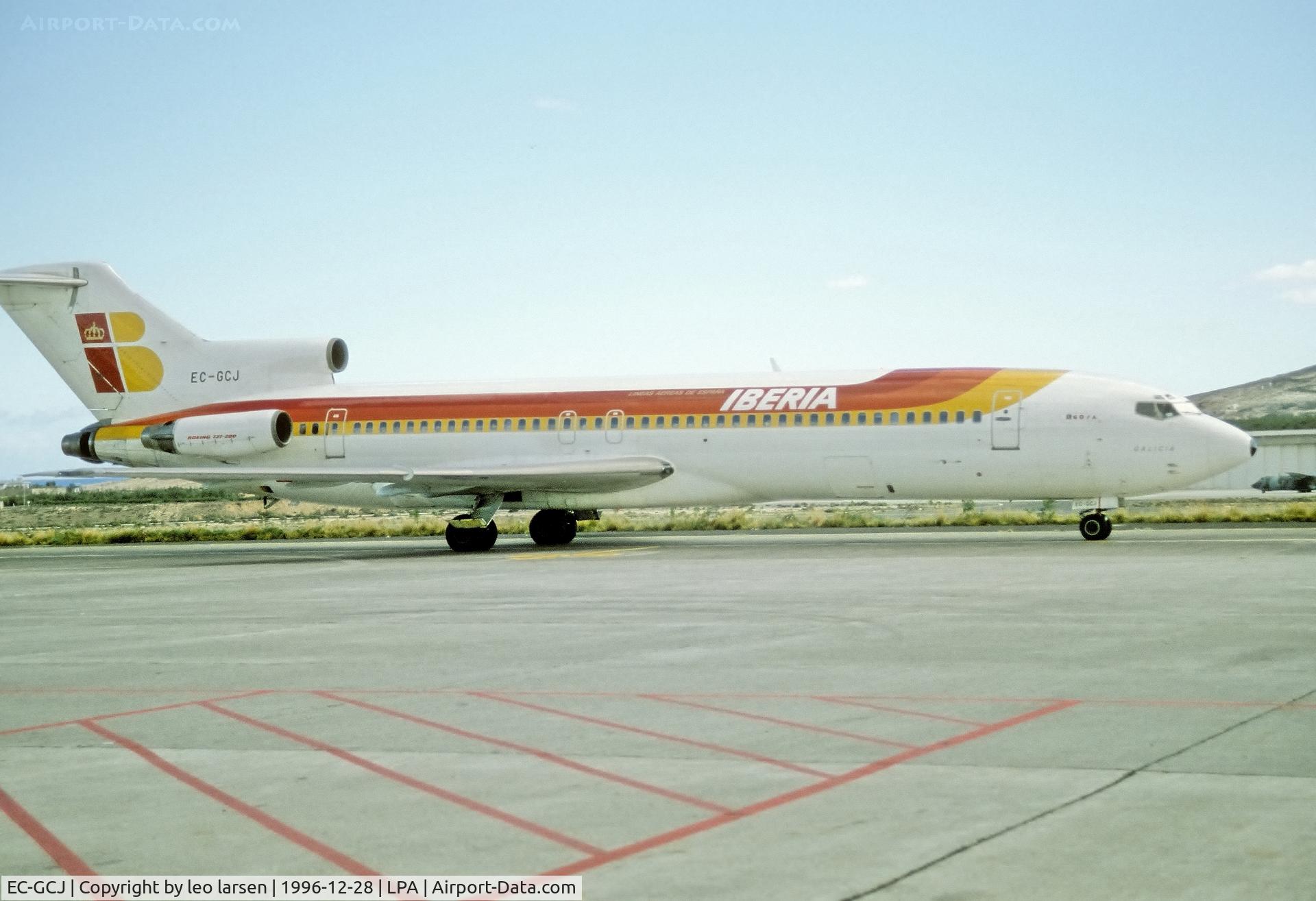 EC-GCJ, 1972 Boeing 727-256 C/N 20602, Las Palmas 28.12.1996