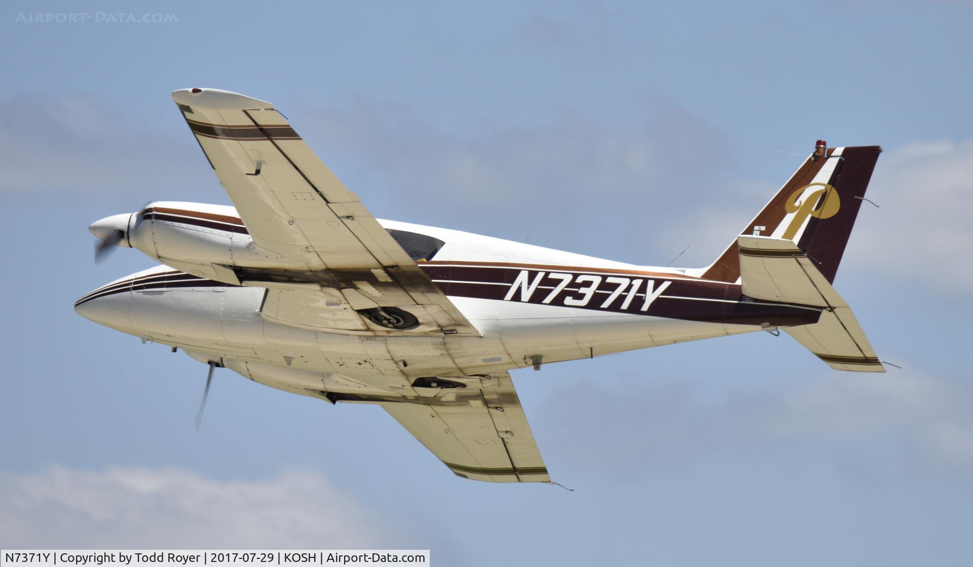 N7371Y, 1964 Piper PA-30 Twin Comanche C/N 30-423, Airventure 2017